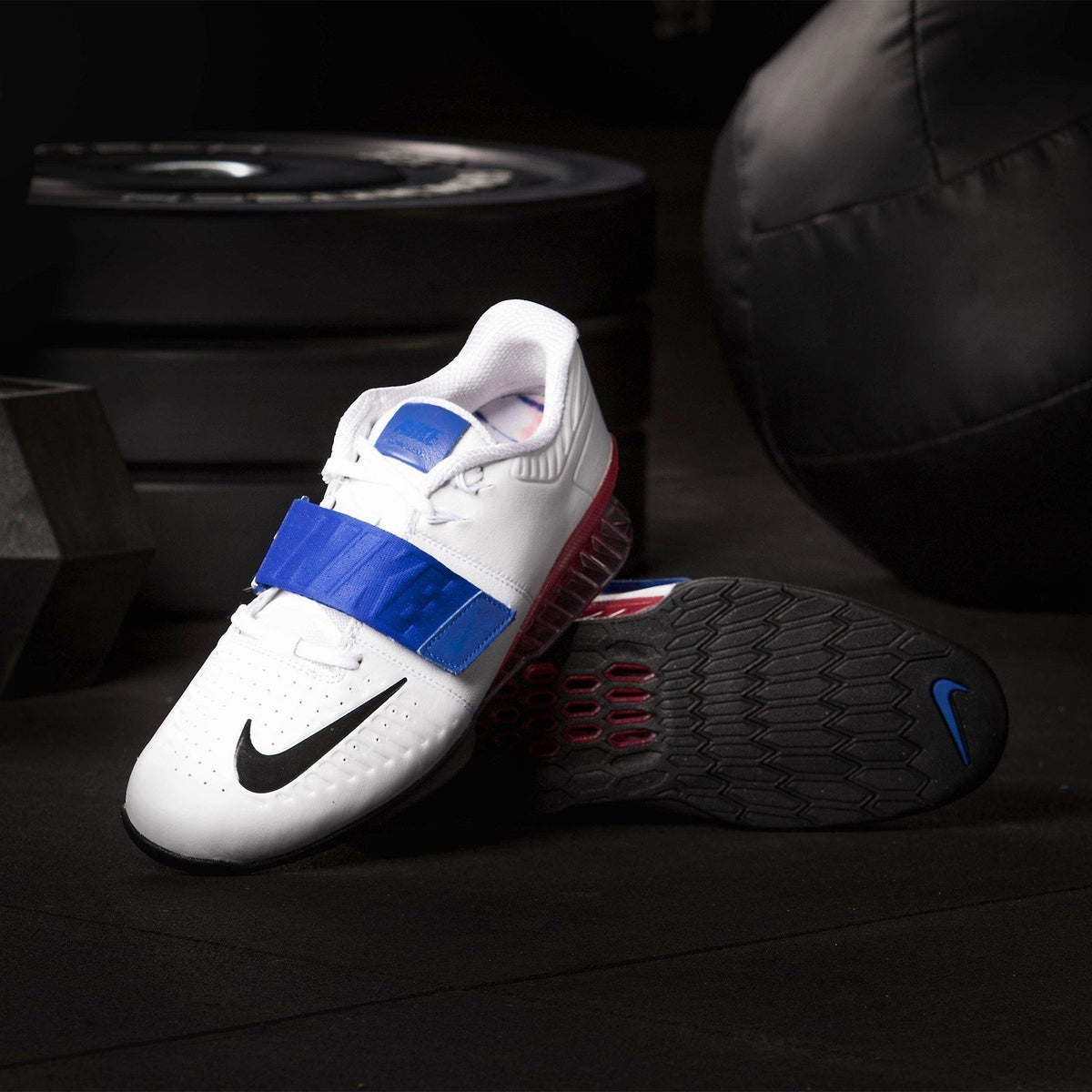 Size 7 - Nike Romaleos‎ 3 XD Men\'s Weightlifting White Shoes Nike Romaleos 3 Weightlifting Shoe 7 (37.5) | Mercari main image 4