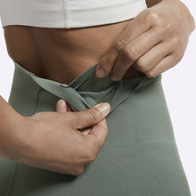 Load image into Gallery viewer, Nike - Sculpt Lux Women's 7/8 Tights - Juniper Fog/Clear
